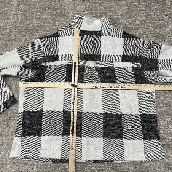 CJ Banks Jacket Womens 3X Black White Plaid Fuzzy Cozy Button - Picture 10 of 12